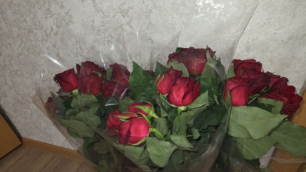 Продам несколько букетов цветов
