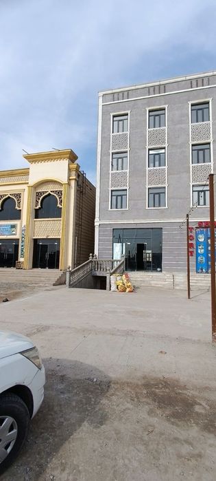 Notura bino sotiladi 165 kv metr