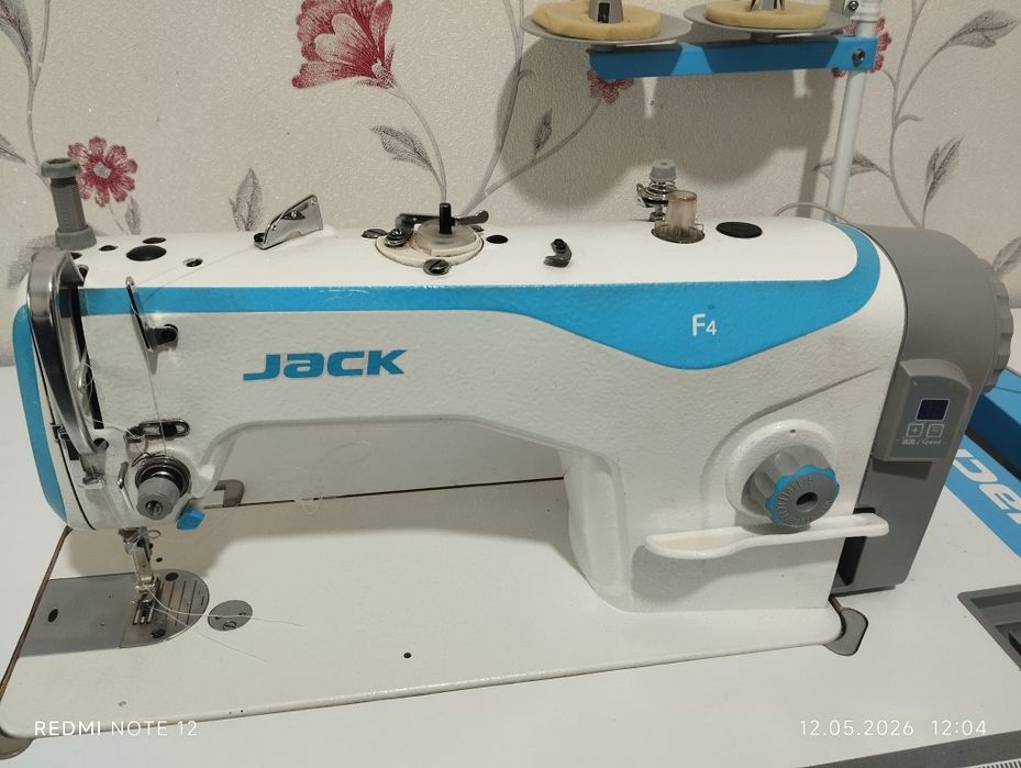 Jack F4  srochna sotiladi