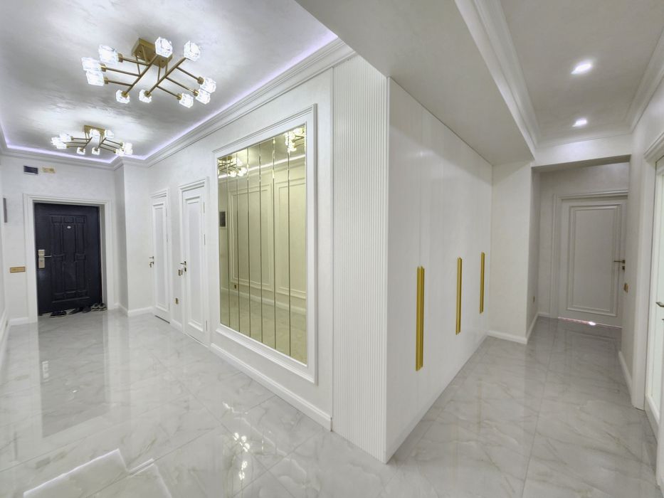 Продаётся шикарная 3х комнатная квартира по адресу Рудакий