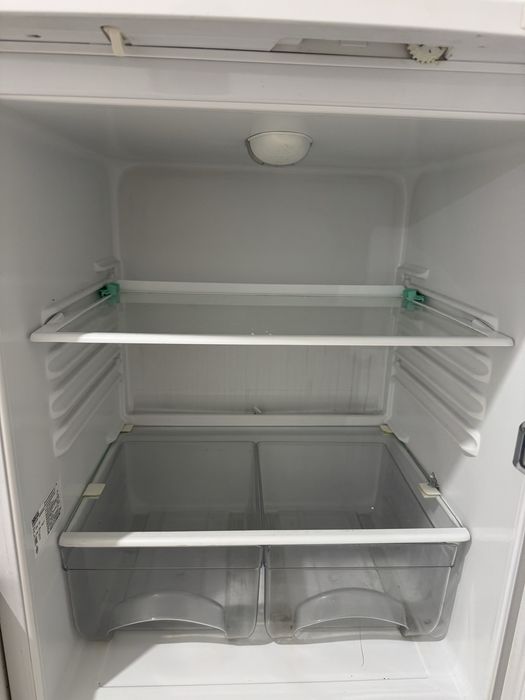 Продам холодильник б/у в рабочем состоянии