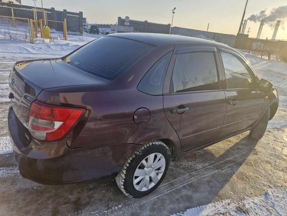 Лада Гранта 2012