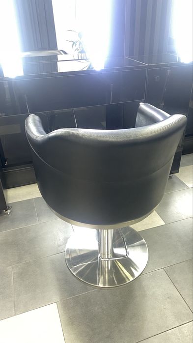 3 Scaune coafor cu o scafa