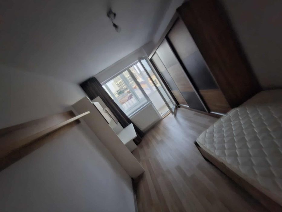 Caut Coleg Apartament Ultra Central Cluj Napoca-Piata Mihai Viteazu-8 minute de mers pe jos până în centru