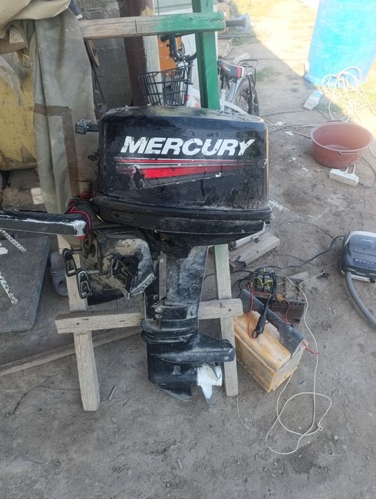 Продам лодку с матором