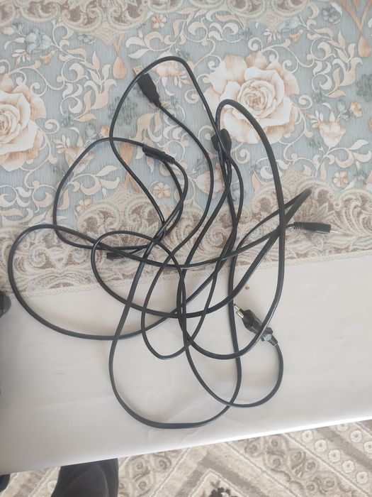 Продам sony playstation 4 slim