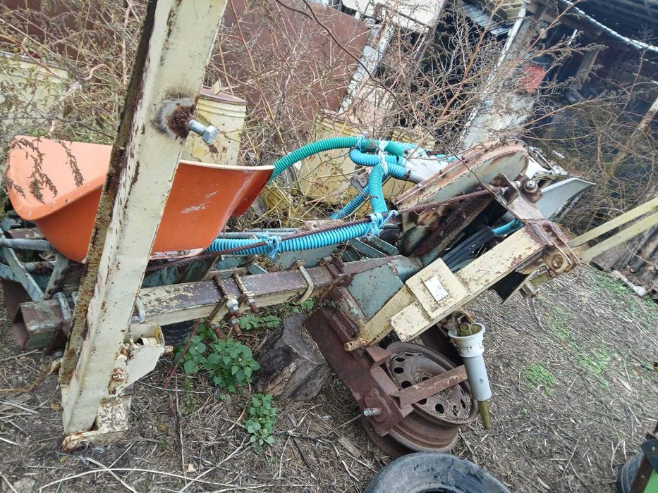 Vand Tractor si utilaje
