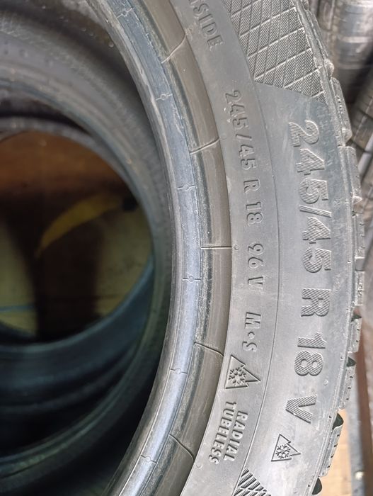 O anvelopa de iarnă 245 45 18 Continental dot 2021