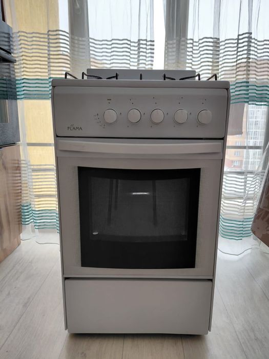 Продам газовую плиту