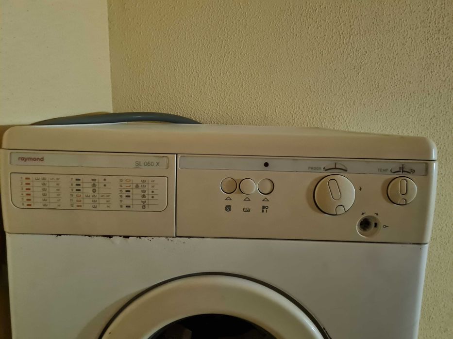 Пералня Raymont работеща, загубен бутон.