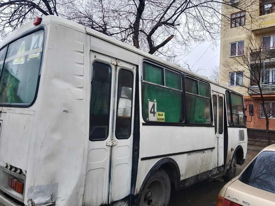 Продаю автобус хорошем в состояние.