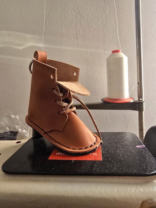 Ghetuta piele breloc cadou handmade