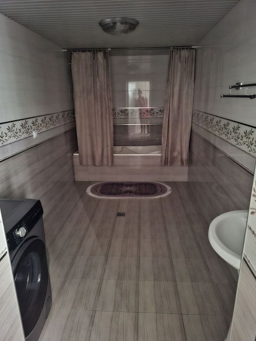 Охунбобоев Мевазор 4-сотих 4.хонали Учаска Ховли Узок муддатга Берилад