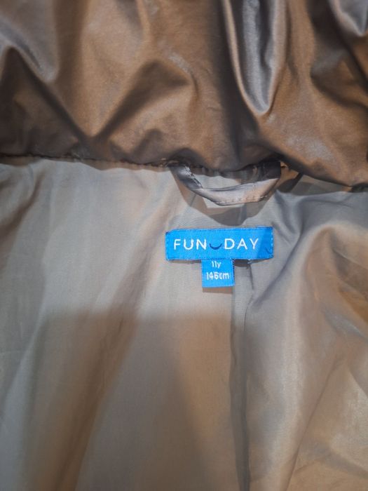 Продам куртку демисезонную