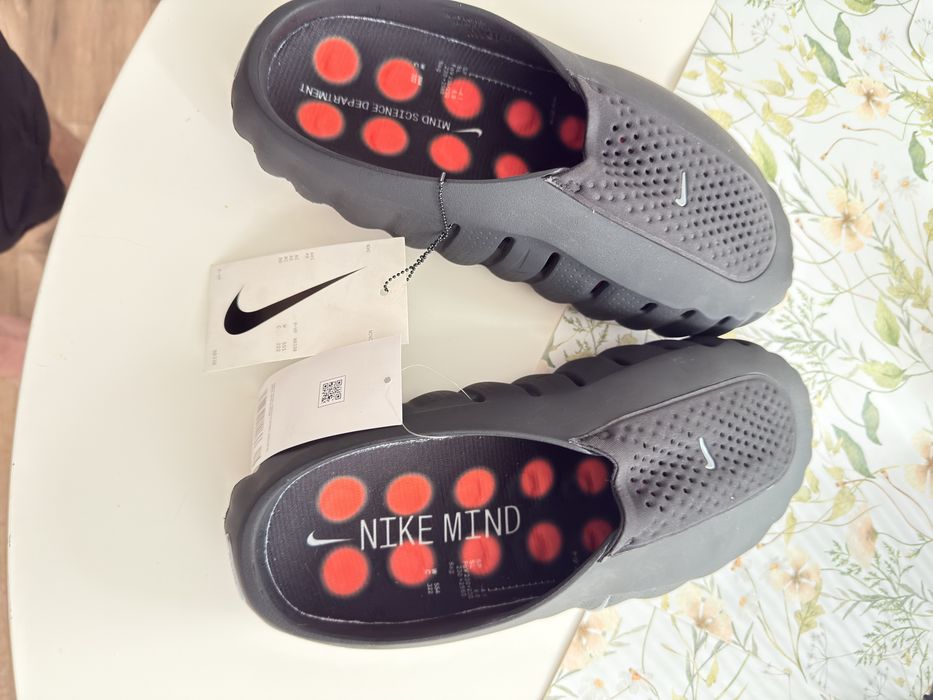 Slapi nike mind 42