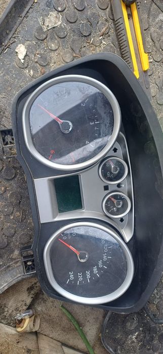 Vand / repar ceasuri FORD focus 2 , focus 3 kuga mondeo c max galaxy s max fiesta. Diagnoza detaliata