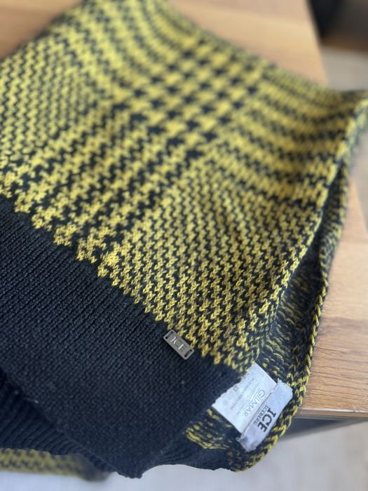 Шал “Iceberg”, нов в жълто и черно