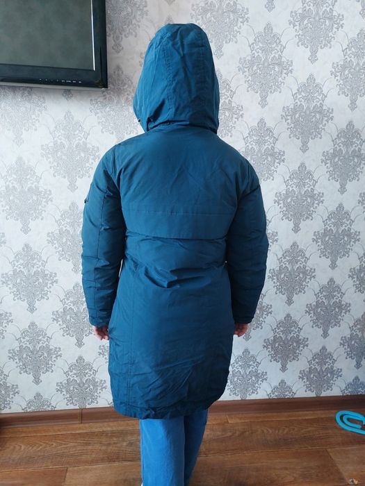 Продам зимнюю куртку