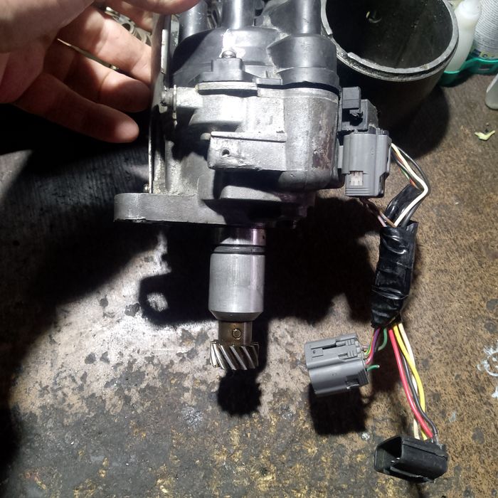 Продам трамблёр на Мазда кронус