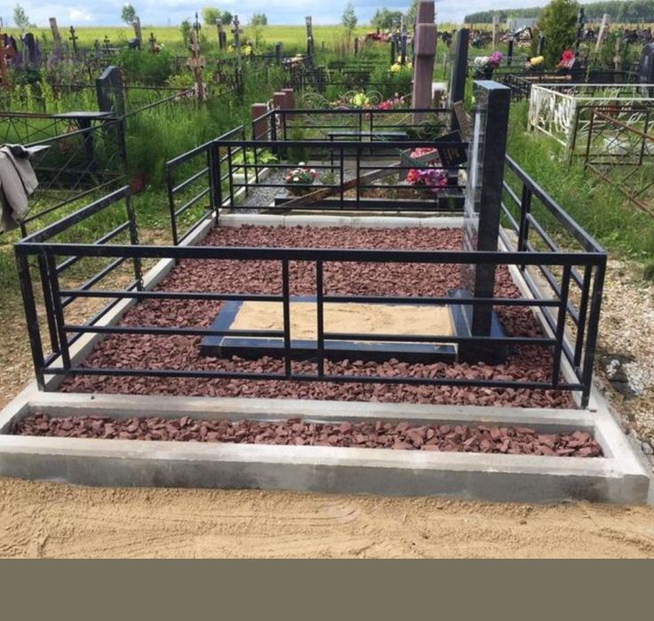 Паметници Надгробни плочи Снимки