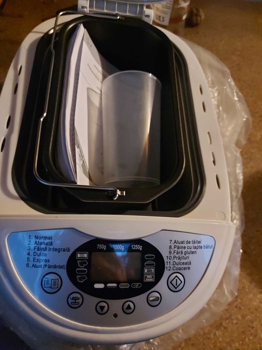 Masina  Noua Facut Paine,Prăjituri Framanta Aluat