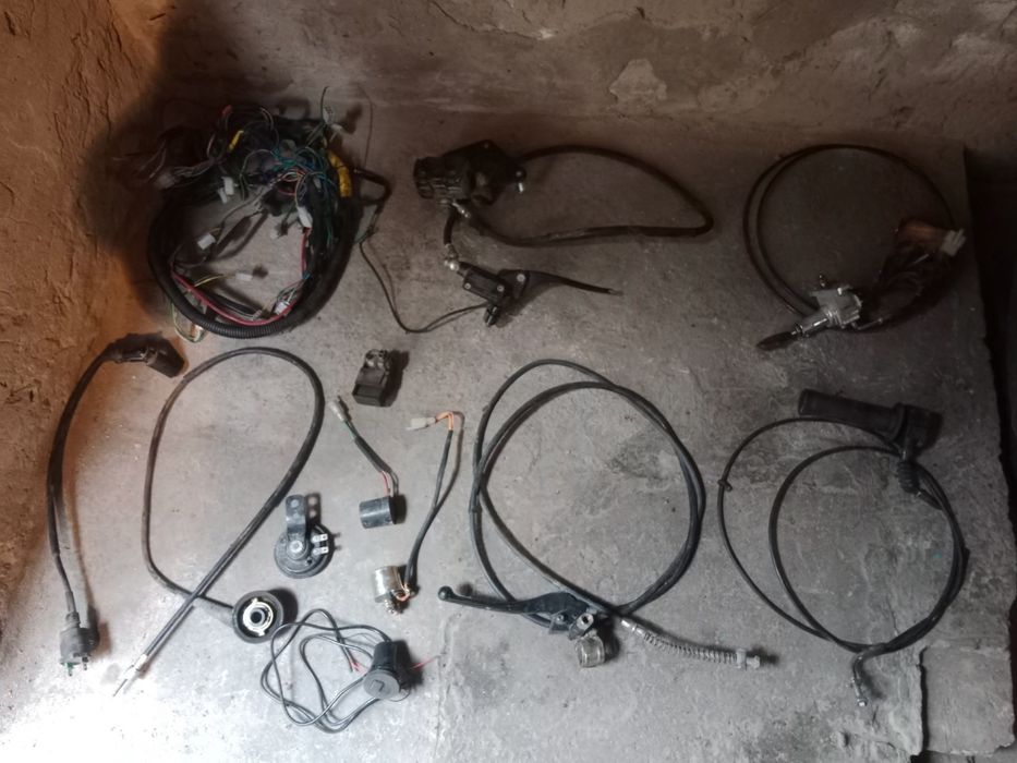 Продам мото запчасти