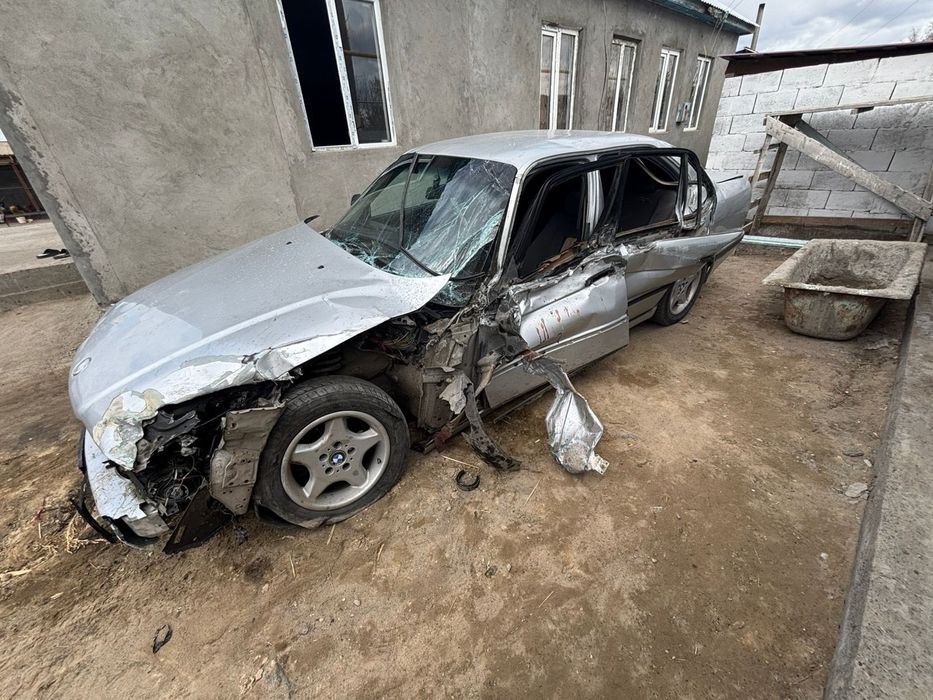 БМВ 525 на запчасти