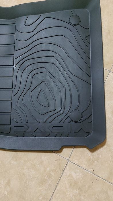 Covoraşe cauciuc Dacia Duster