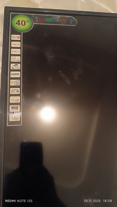 Yasin Tv 40  xolati yaxshi smart box bilan pultlari ishlaydi alo daraj