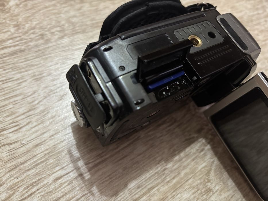 Цифровая камера SONY