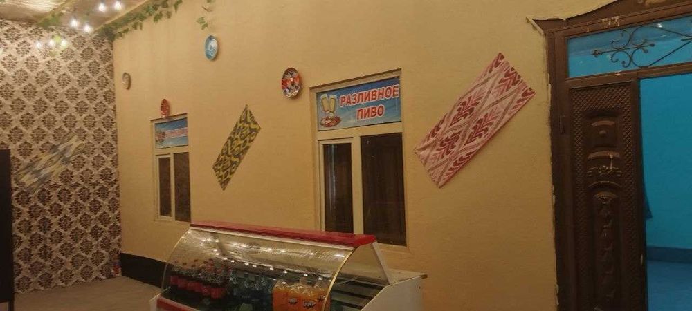 Oshxona binosi sotiladi