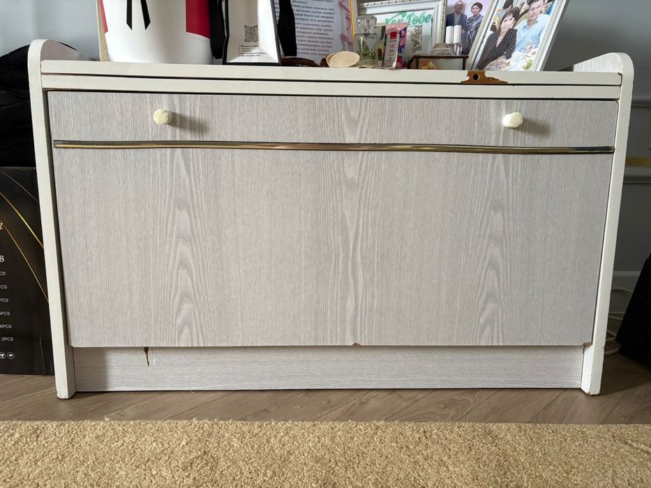 Продается шкаф.