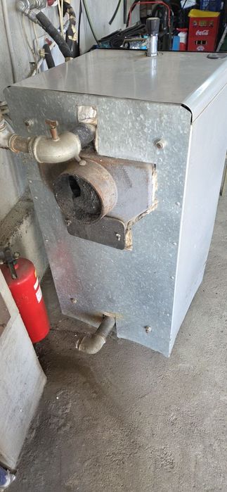 Чугунен котел на дърва