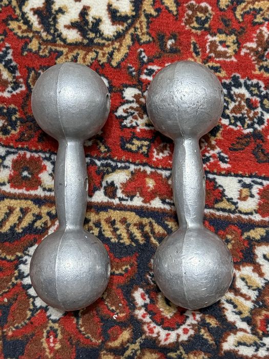 Гантель 1кг.