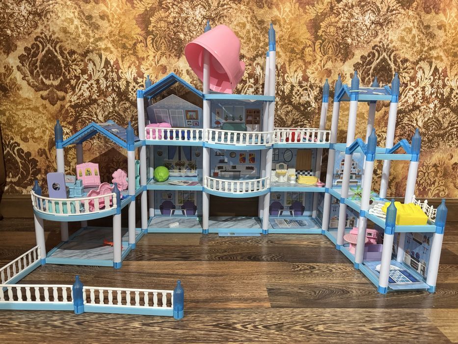 Продам игрушки для девочек