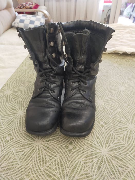 Берцы кожаные  р36  б/у