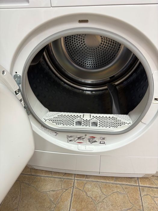 Сушилня AEG Lavatherm protex 7kg