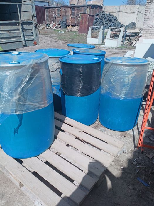 Продам бочки  170 лит