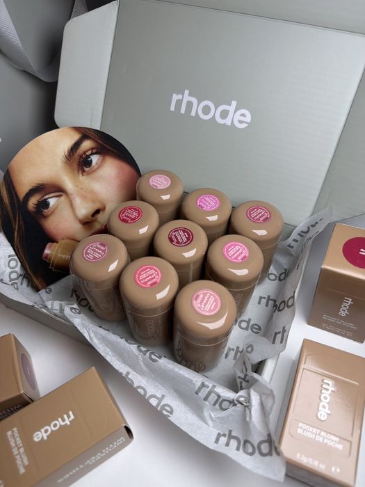 Rhode Pocket Blush оригинален кремообразен руж Cream Blush Blush Stick стик за бузи и устни грим makeup Hailey Bieber Хейли Бийбър 13 цвята
