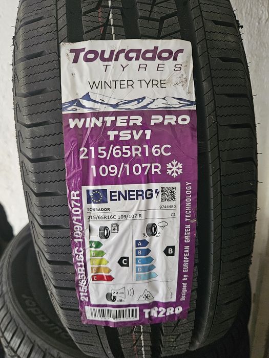 215 65 16C Tourador зимни