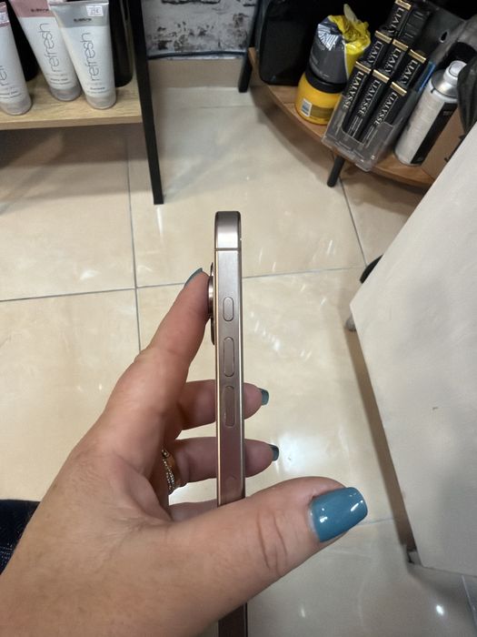 IPhone 16 pro с гаранция