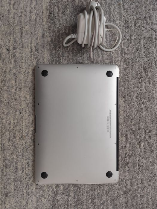 Macbook Air 2010 de vânzare