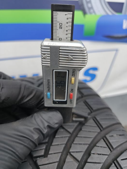 225.45.19 Khumo All Season Second-hand