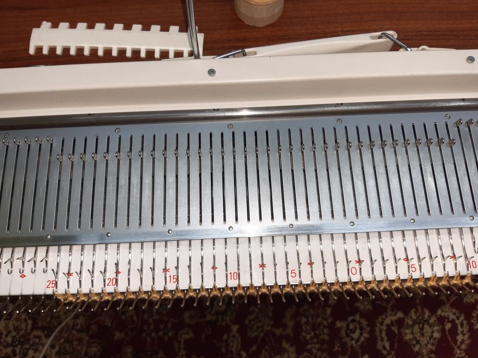 Вязальная машина Silver Reed SK 150
