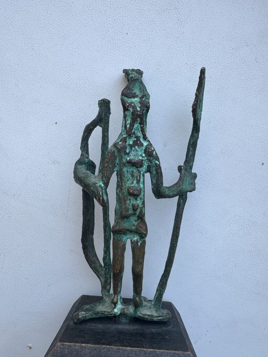 Статуэтка бронза