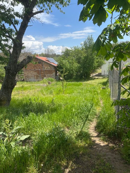 Дворно място на язовир Копринка