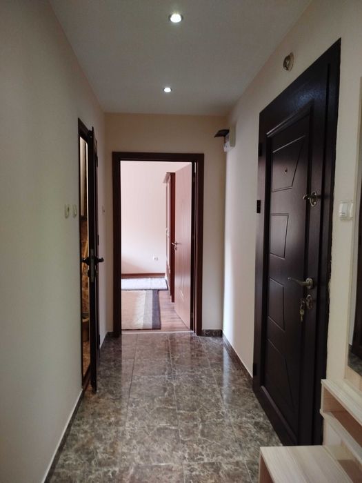 Дава се под наем Тристаен апартамент в Хасково, Македонски - 75 кв.м за 300 € - Снимка #1