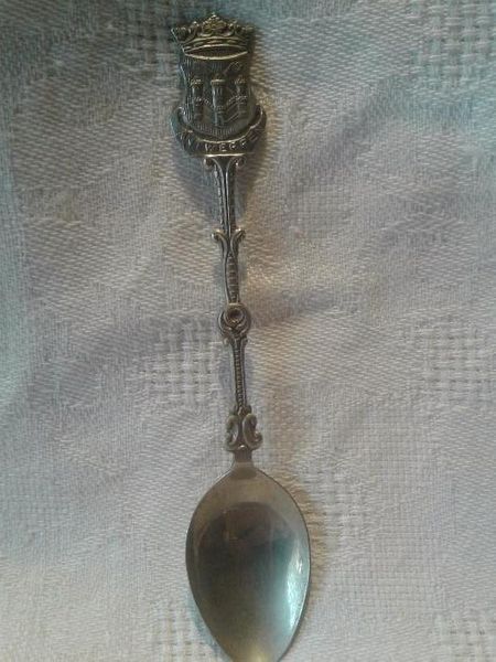 Лъжички///"Antwerpen";"Brussel";"Wien";вилица" Strasbuurg"