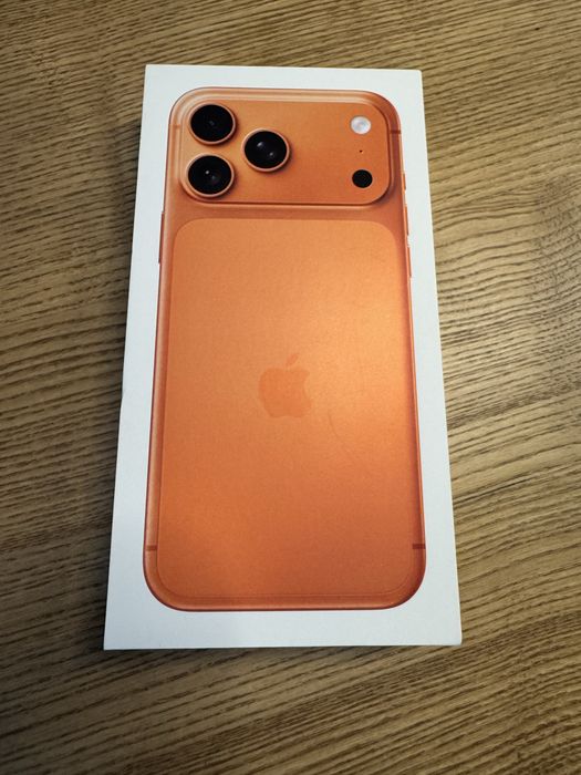 Iphone 17 Pro Max Cosmic Orange NOU, Sigilat.