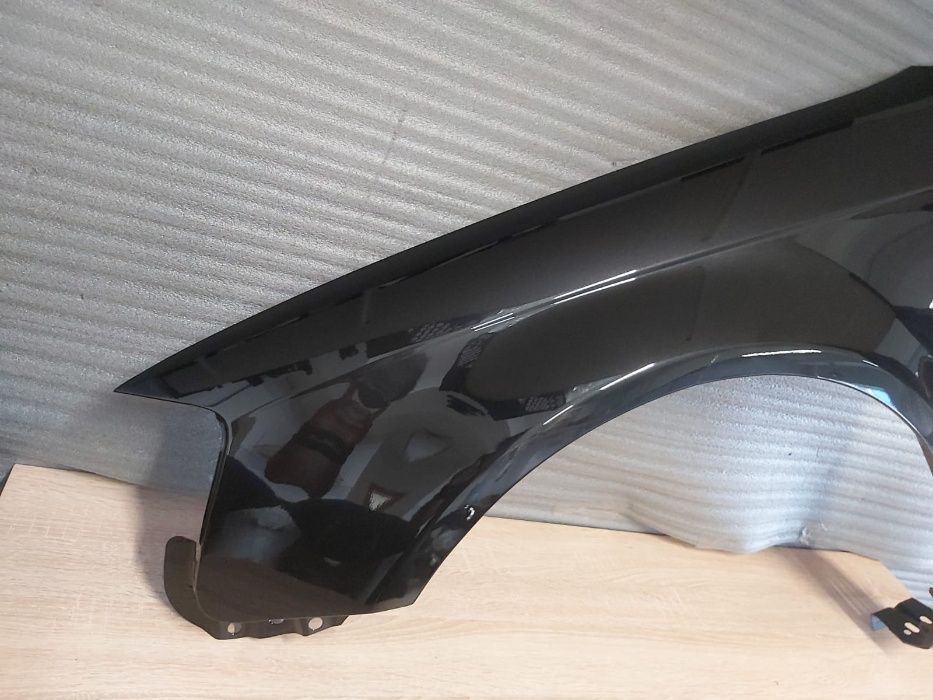Aripa Fata Stanga Audi A3 An 2003-2009 (LZ9W (Negru))